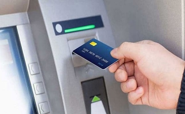 Cách rút tiền mặt từ thẻ tín dụng Vietcombank