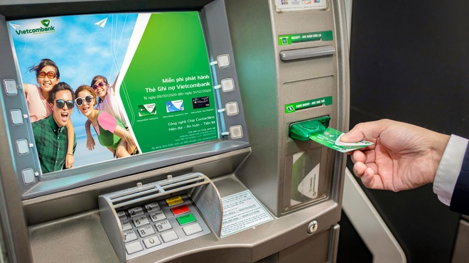Thẻ ATM Vietcombank được ngân hàng Vietcombank khi mở tài khoản tại ngân hàng