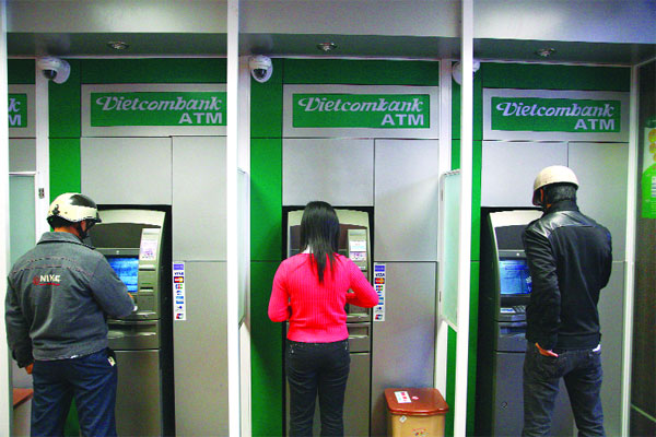 Chuyển tiền tại cây ATM