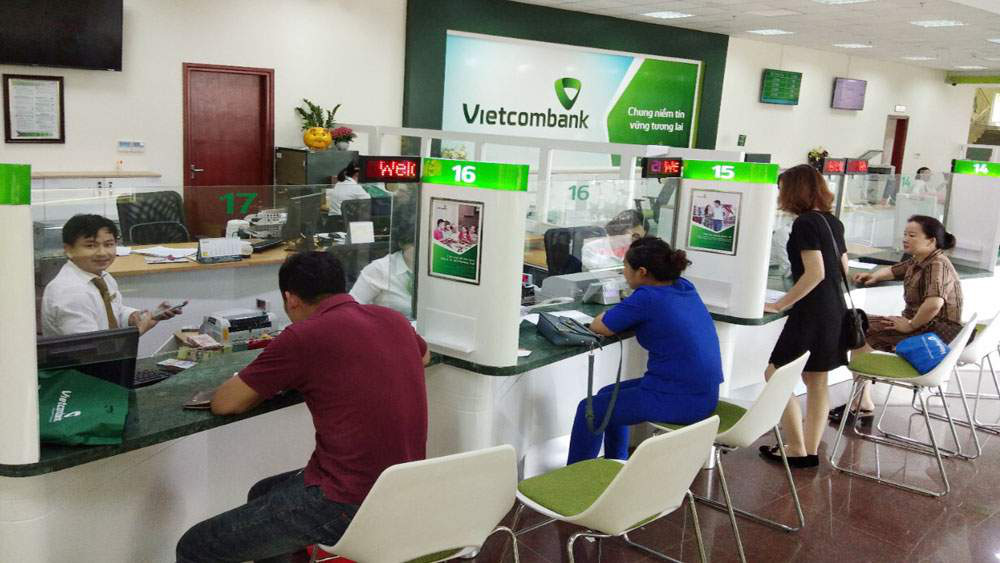Phí chuyển tiền từ Vietcombank sang BIDV sẽ tùy vào cách thức chuyển